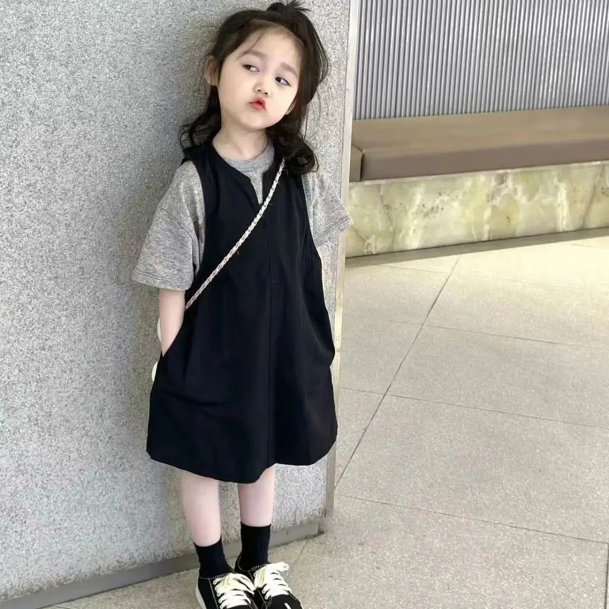 

Girls' Dress Set Summer 2026 New Korean Version Children's Short Sleeved T-shirt+shorts Two-piece Set