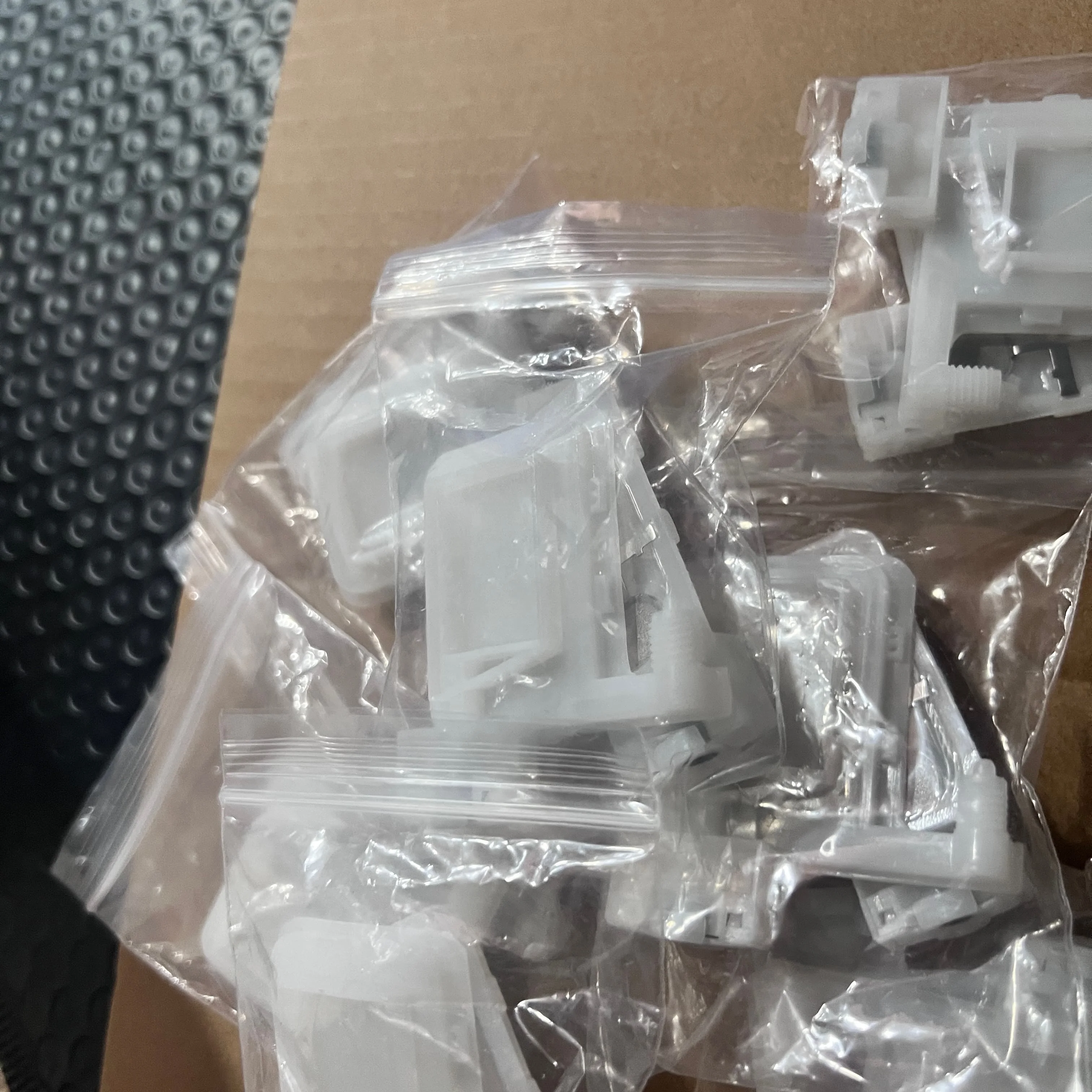 

10pcs Transparent DX5 xp600 big ink damper for EPSON DX5 XP600 4720 I1600 printhead I3200 damper filter with nut