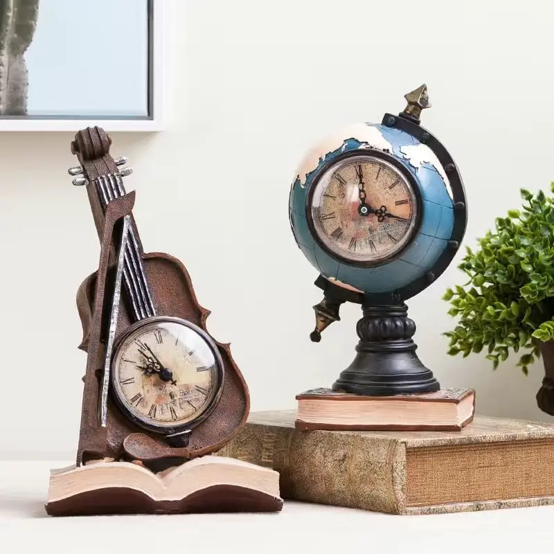 European Retro Creative Ornaments Violin Clock Globe Decorative Figurines for Desk Decoration Wine Cabinet Home Decor