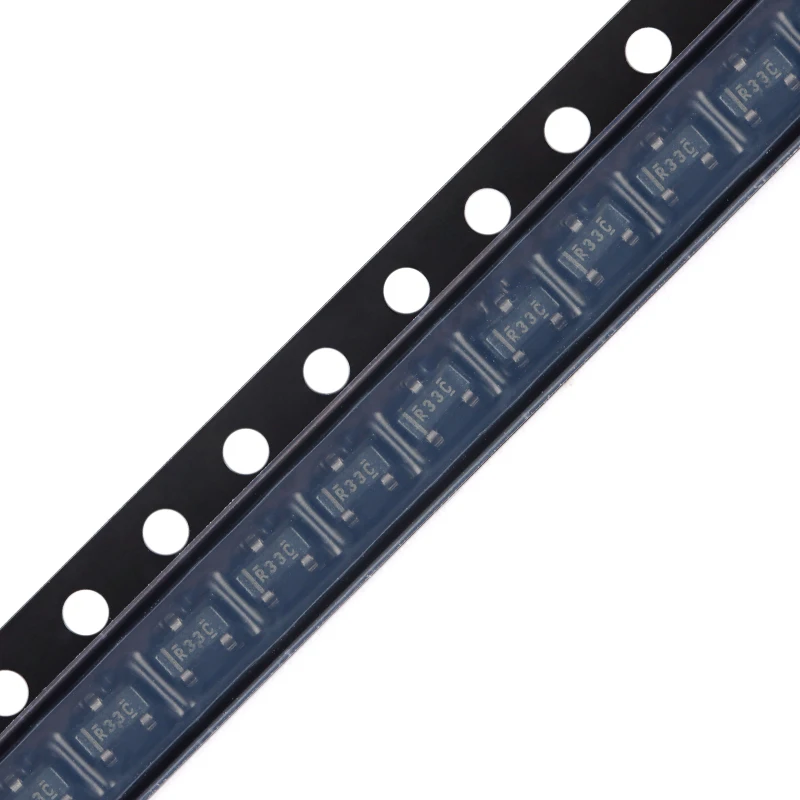 Original REF3320AIDBZR silk screen R33C SOT-23 2.5V output voltage reference