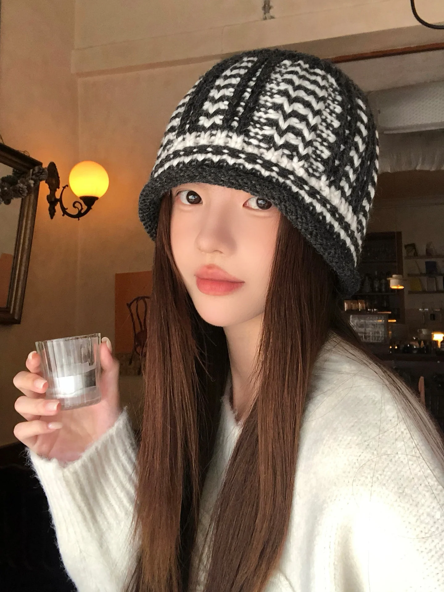 Autumn Winter Knitted Woolen Hat Women's Versatile Ear Protection Warmth Retro Color Block Foldable No Brim Casual Style Hat