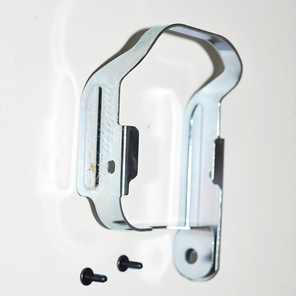 Japan Makita Tool hanger instruction manual Convenient for temporanly hanging using with a shoulder strap,always use the item