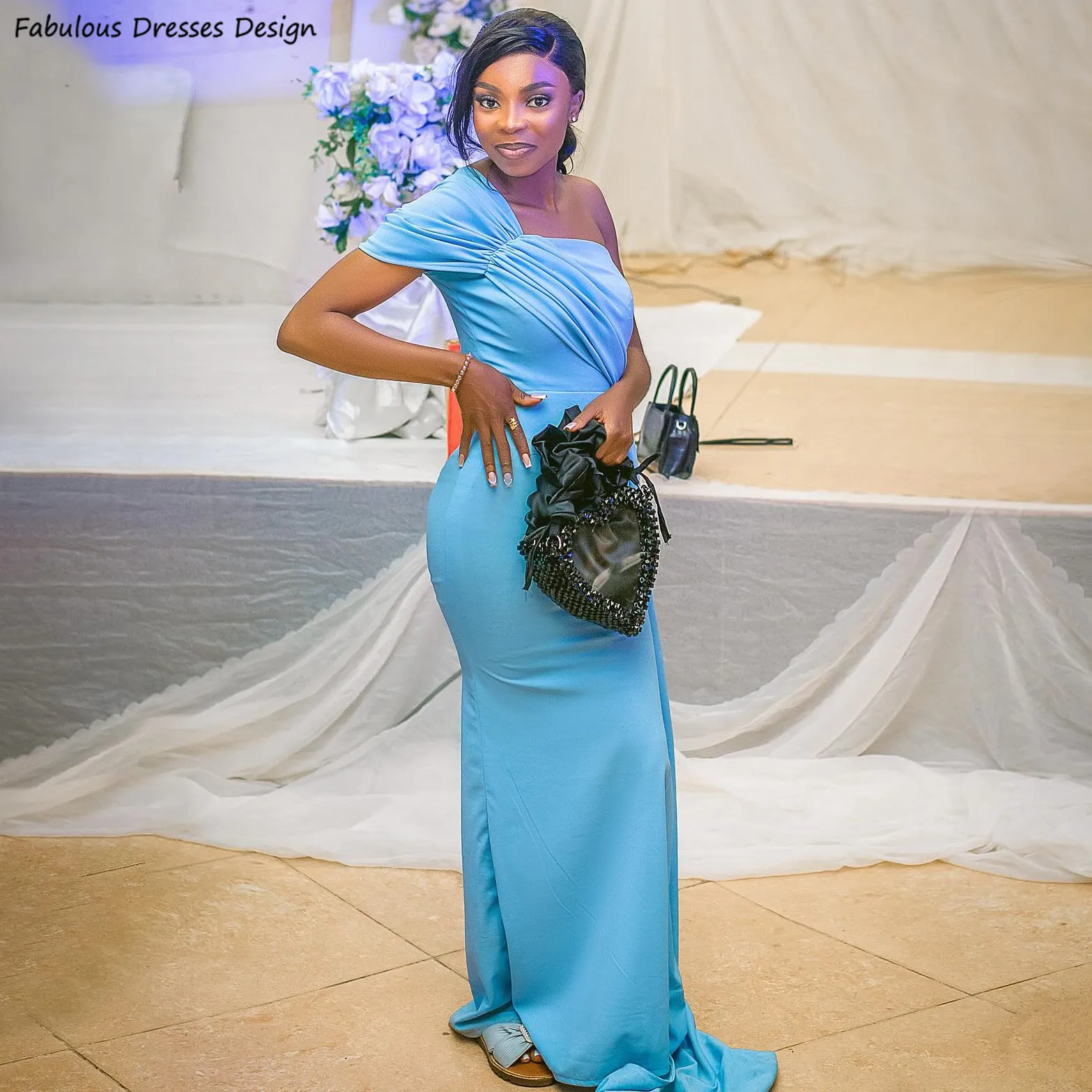 

2025 African Women Long Bridesmaid Dresses Mermaid One Shoulder Boat Neck Wedding Party Dress Streamer Pleat Prom Gown