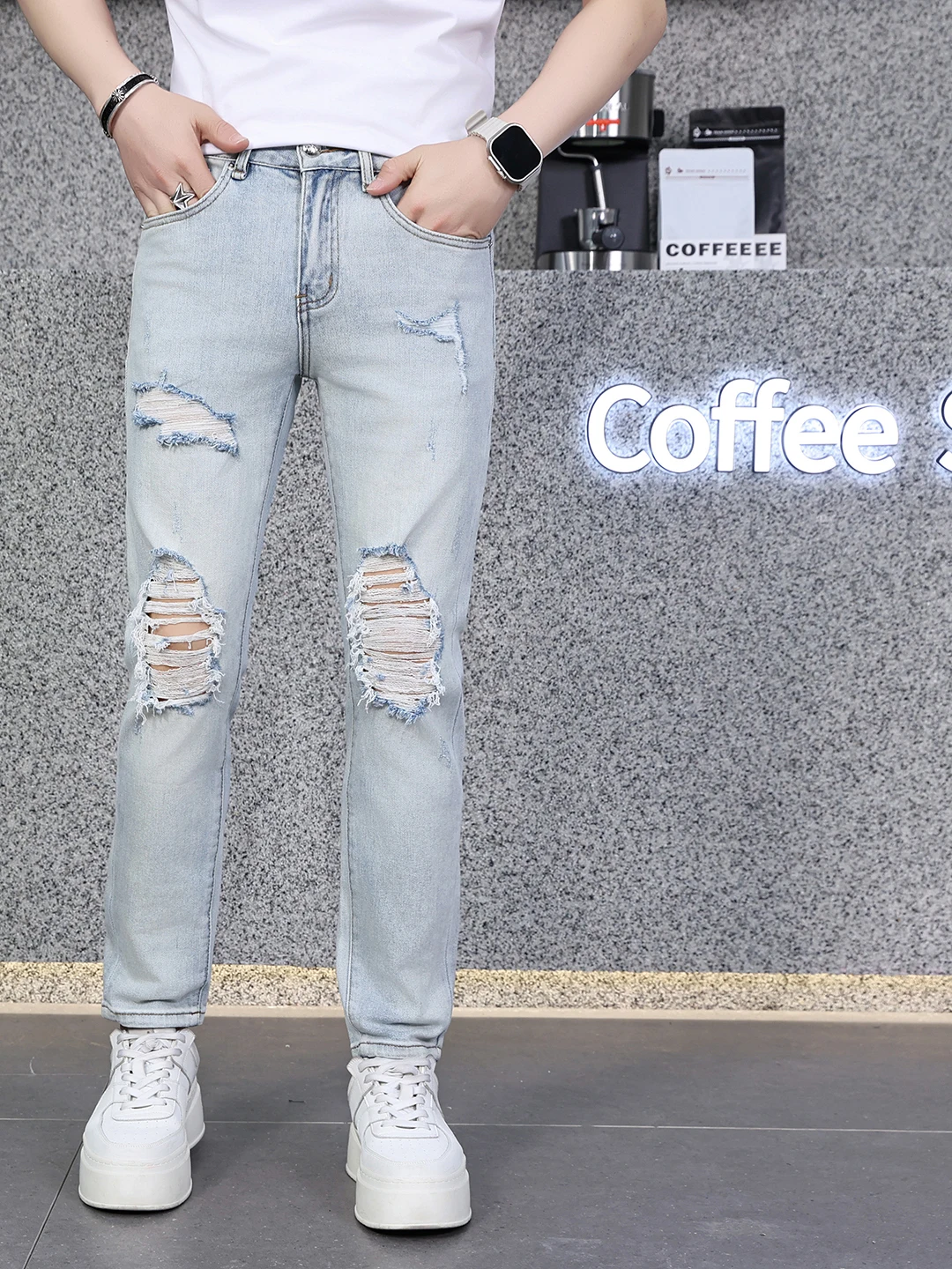 

High-End Ripped Light Blue Men's Jeans Spring Summer New Sle Slim Fit Elastic Trendy Brand Long Pants Cotton Stretch Denim