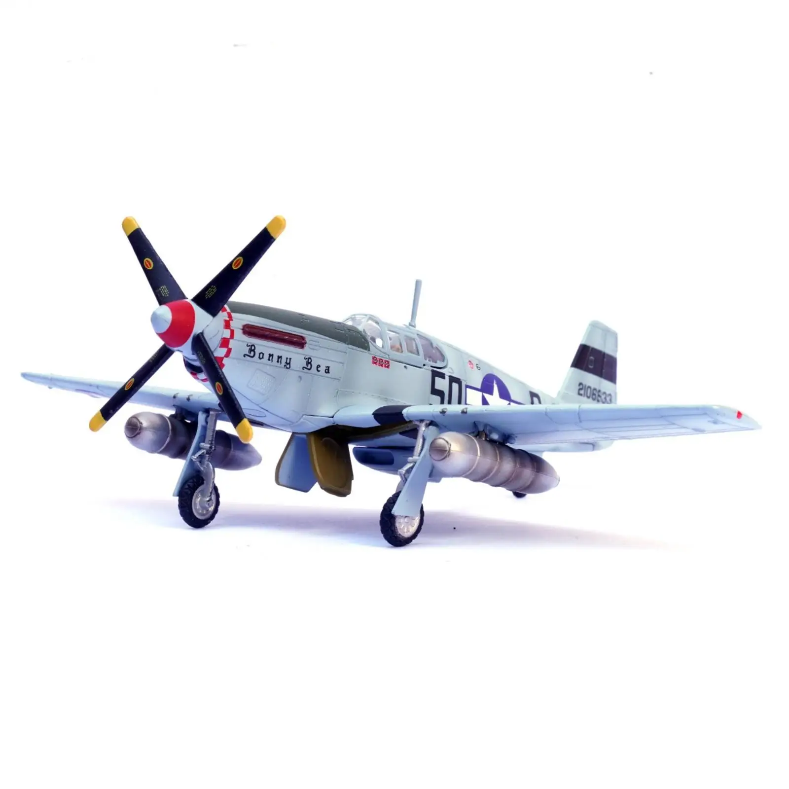 Authentic 1 72 Scale Alloy P-51B Warbird Replica with Fixed Landing Gear for Aviation Themed Room Decor