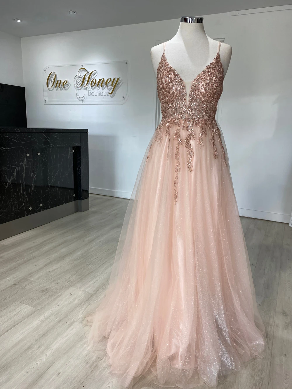 Pink Tulle A-Line Glitter Fairy Engagement Evening Dresses Spaghetti Strap Sleeveless Pleats Sequined Party Prom Gowns Vestidos