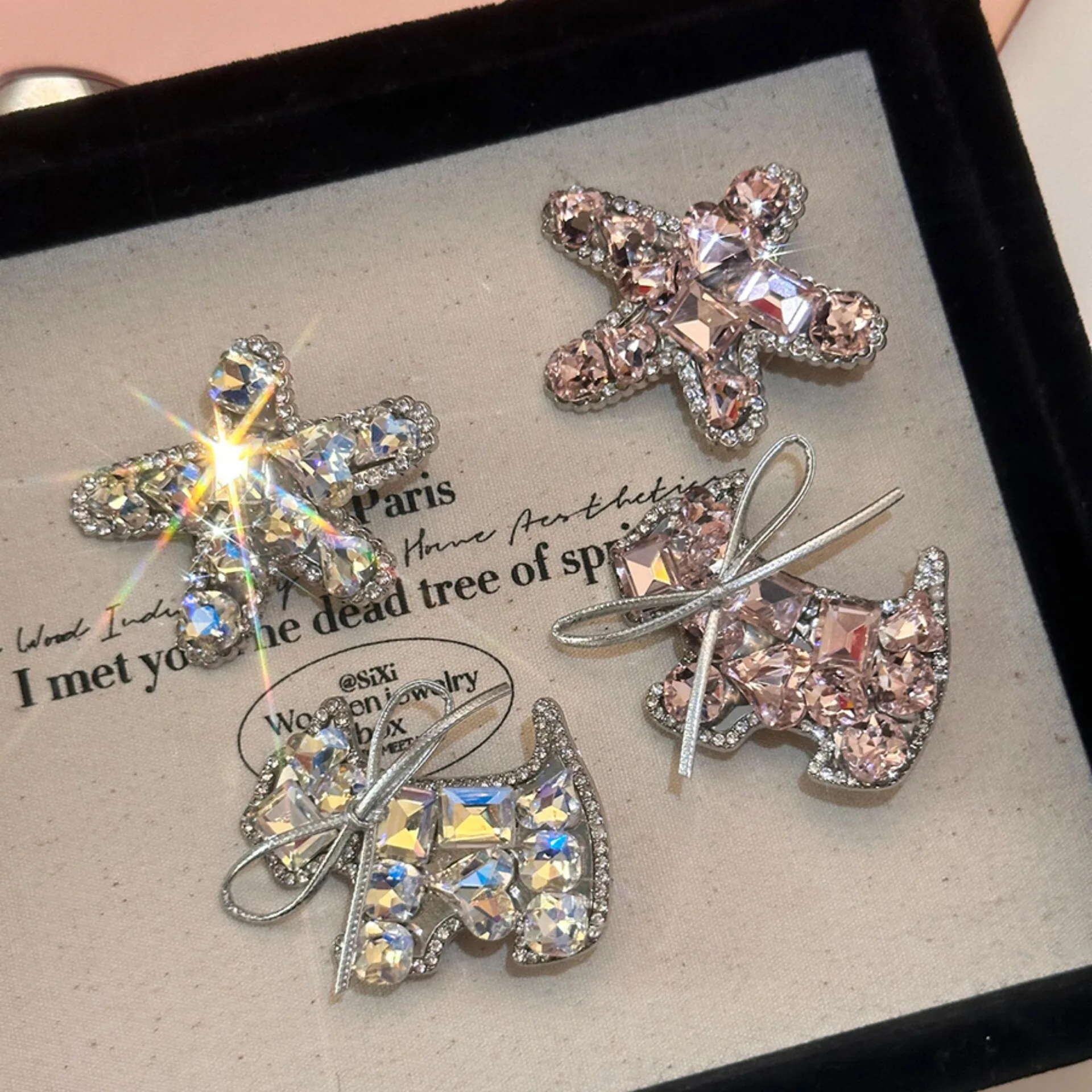 

1 шт., инкрустированная бриллиантами, звезда, щенок, бант, боковая заколка для волос, фея, сладкая и изысканная заколка для утки, легкие роскошные высококачественные аксессуары для волос