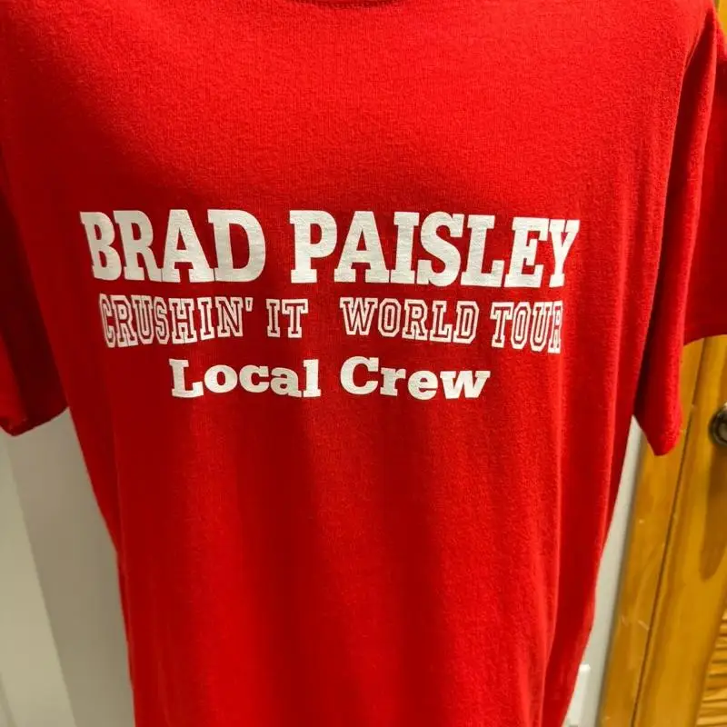 براد بيزلي الطاقم المحلي تي شيرت 2015 سحق ذلك جولة حول العالم XL موسيقى الريف