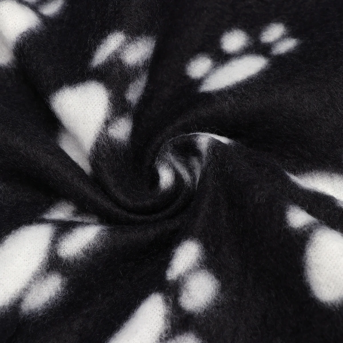 

Pet Double-sided Fleece Blanket Super Soft Comfortable No Lint Shedding Fade Resistant Dog Small Animal Carrier