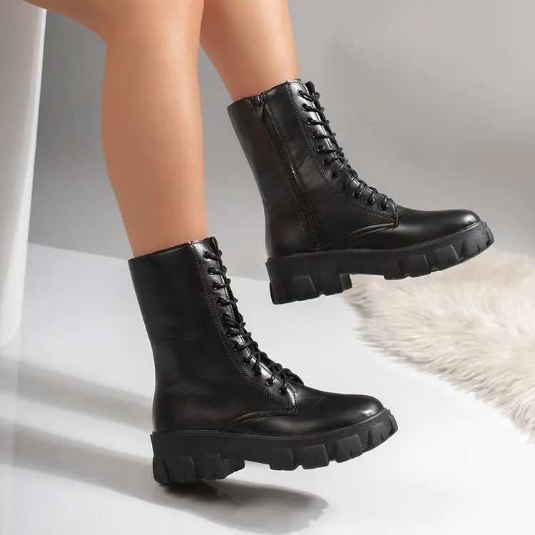Weiße Plateau-Kampfstiefel für Damen mit Schnürung und seitlichem Reißverschluss, modische Stiefel in mittlerer Wadenhöhe – Detail 2