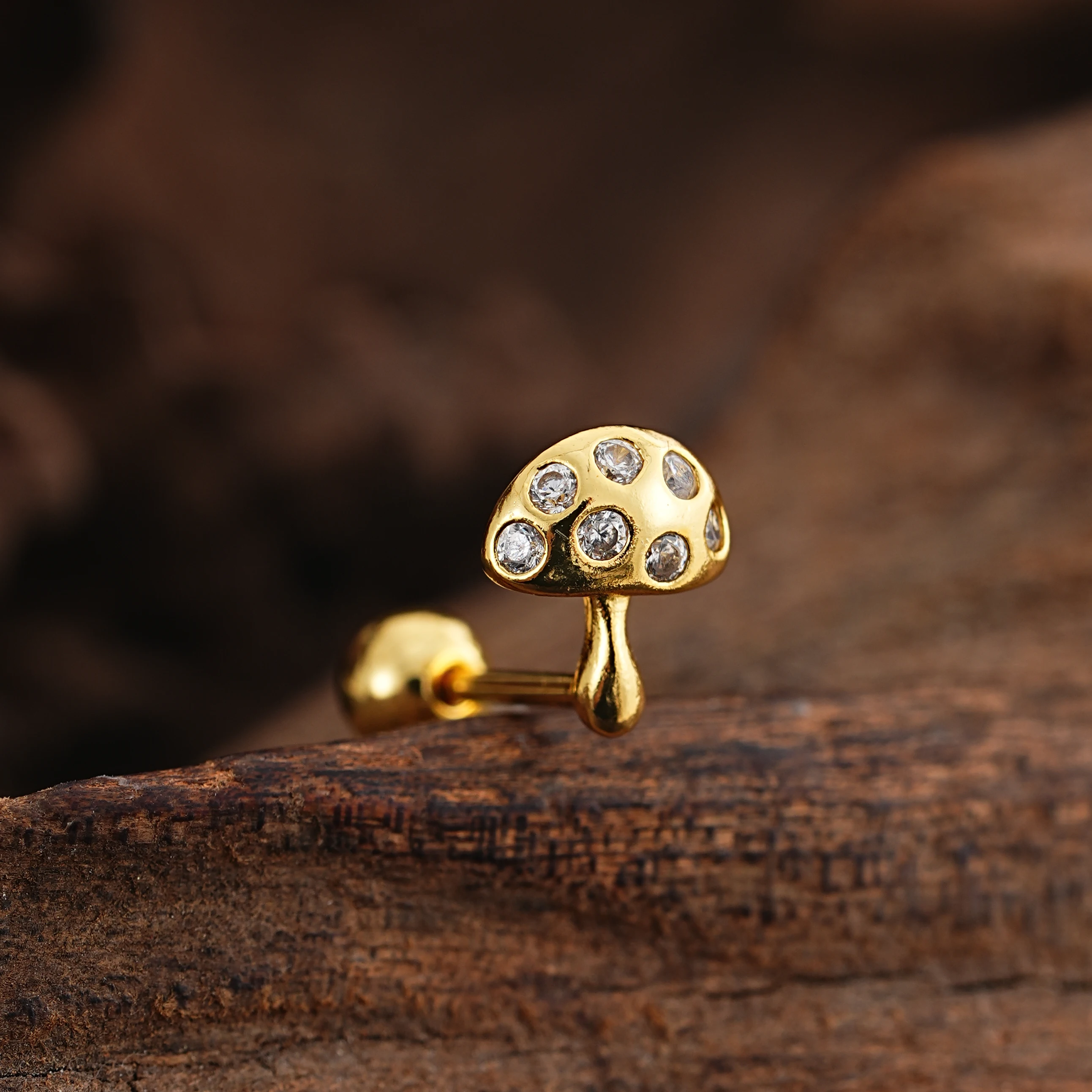 1 Stück Goldfarbener 16G Helix-Knorpel-Ohrstecker, Piercing mit Herz-, Blumen-, Totenkopf- und Stern-Design, Ohrring-Schmuck, rückseitig verschraubte Ohrpiercings – Detail 10