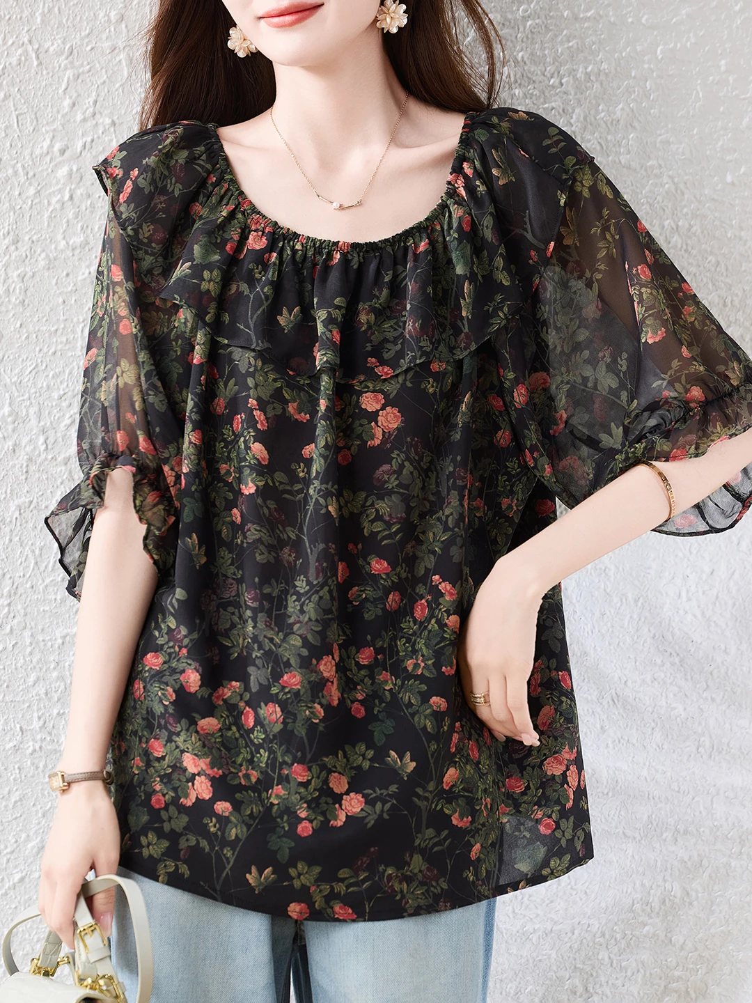 

Sweet Floral Trimmed Shirt Elegant Style Versatile Mid-Length Polyester Fiber Summer New Arrival Women's Fashion