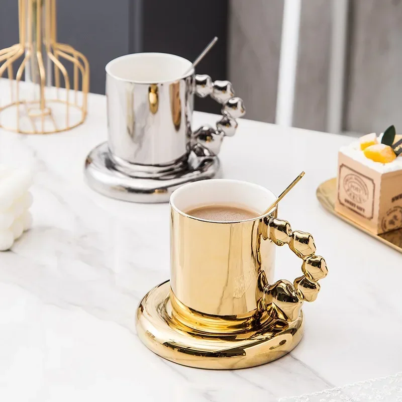 High-value colorful pearlescent ceramic coffee cup, golden mug plate, light luxury Nordic style tea, breakfast water cup