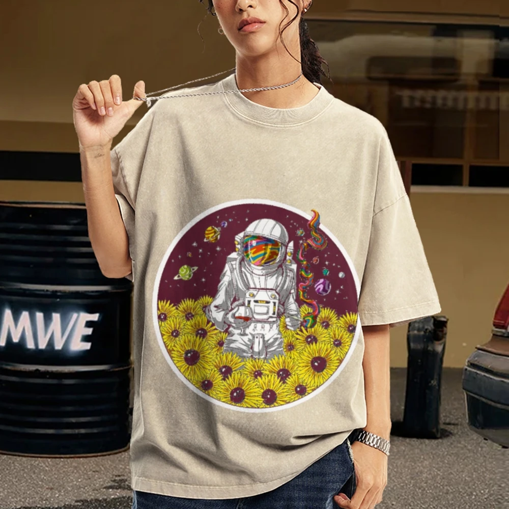 

Psychedelic Astronaut Sunflowers Women's Clothing Sales y2k Clothes Shirts Women's Streetwear T-Shirt Vintage 90s Shirt