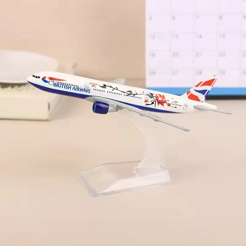 

16CM British Plum Blossom 777 Airliner Alloy Airplane Model Scale 1:400 Metal Airplane Replica Diecast Aircraft Toy For Boys