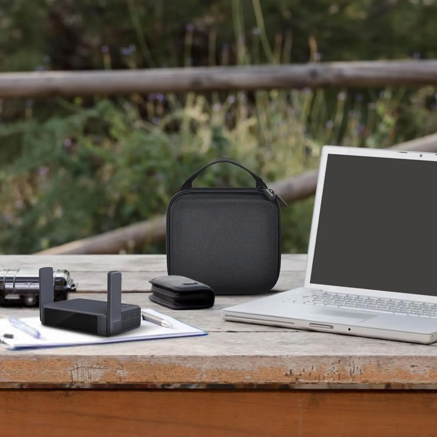 حافظة متوافقة مع GL-BE3600/SFT1200/ MT3000/ AXT1800/ MT1300/ A1300 لجهاز توجيه السفر Glinet لواي فاي الفندق (صندوق فقط)