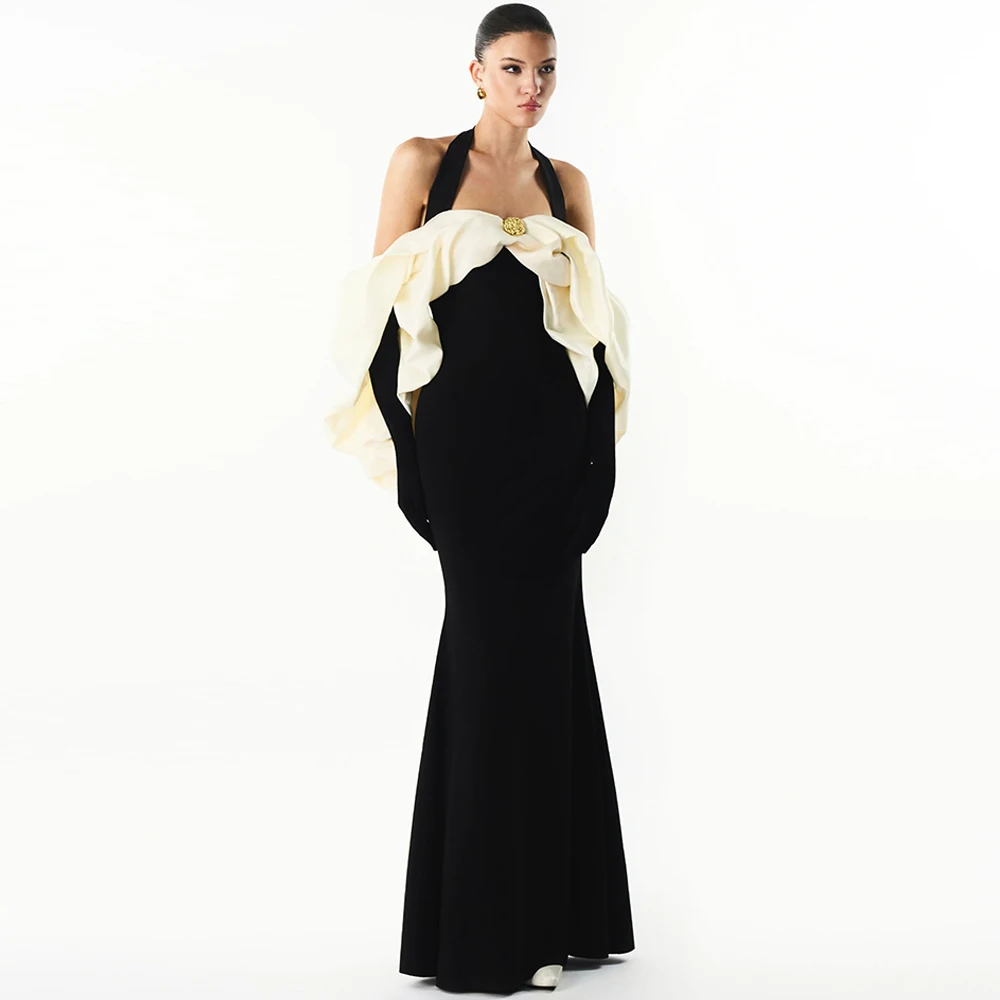 Anmutiges schwarzes Meerjungfrauen-Abendkleid aus Jersey, zarte Neckholder-Abschlussballkleider, luxuriöse, rückenfreie, maßgeschneiderte Kleider für besondere Anlässe