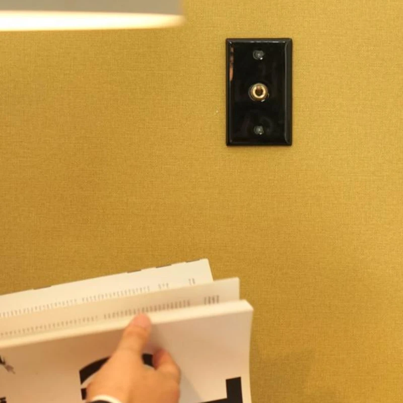 レトロヴィンテージホワイトシンプルなホテル磁器セラミックライトロッカー真鍮レバーパネルトグル壁照明スイッチ1-4ギャング2ウェイ