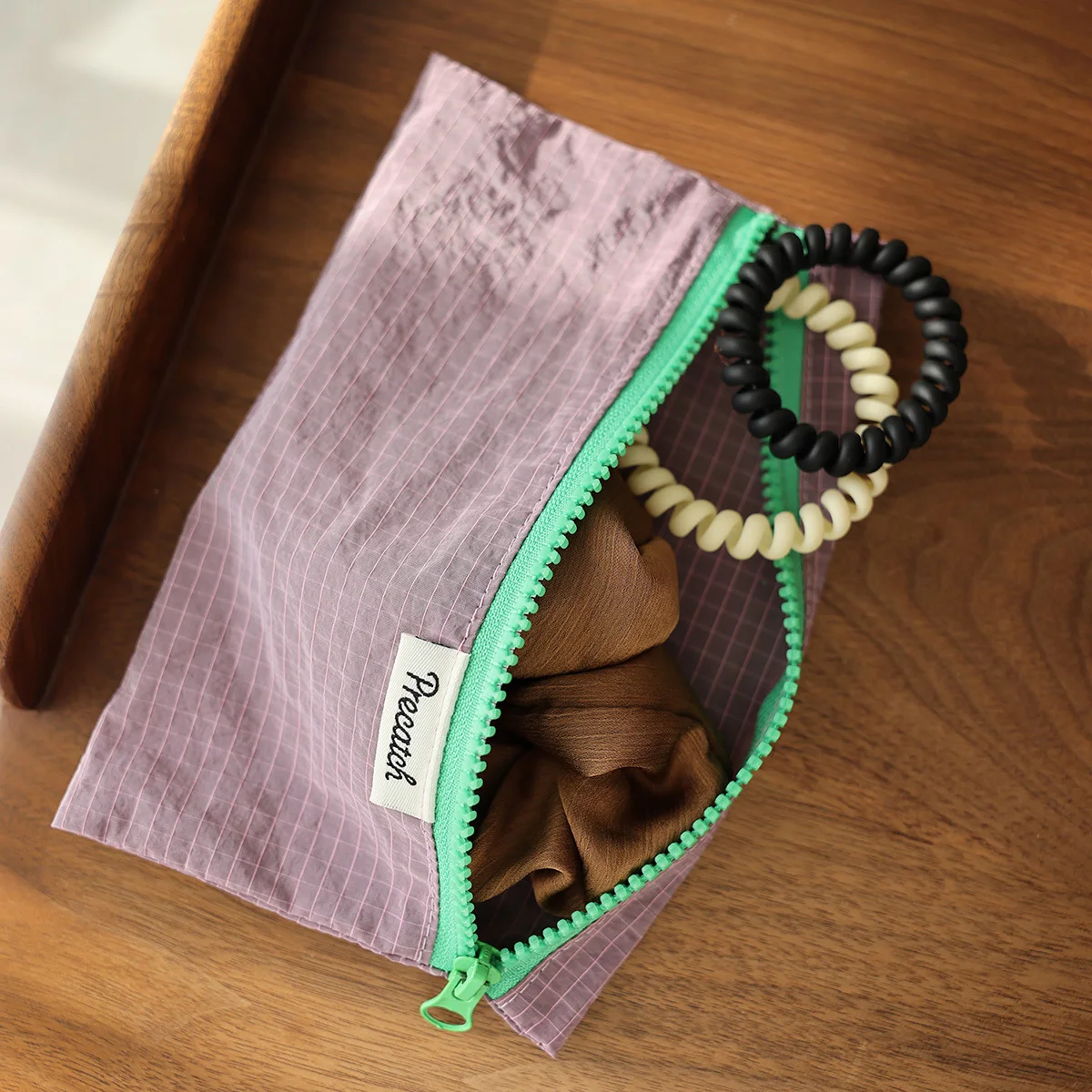 Multifunktionale schlanke Aufbewahrungstasche für Bleistifte/Stifte, Schreibwaren, Schmuck, Karten und Münzen für Frauen, Macaron-Farbschema, kleine Größe, tragbar