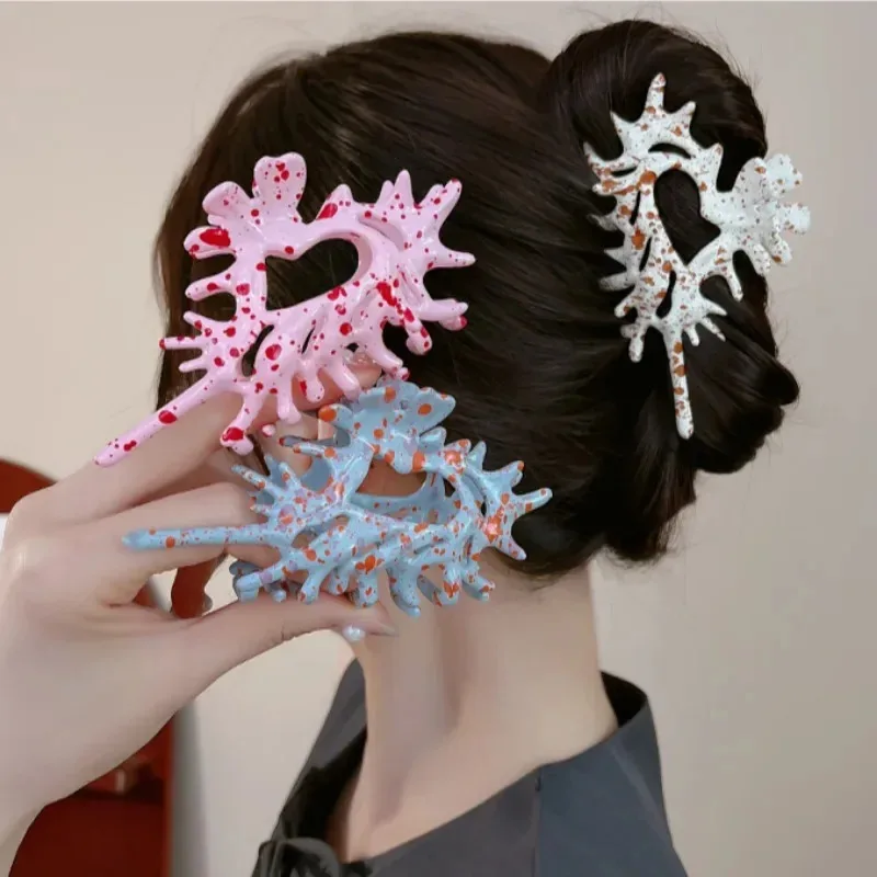 

Reative Large Hollow Conch Alloy Hair Claw Ocean Series Claw Clips Summer Trendy Hair Clips For Women Girls Hair Accessories