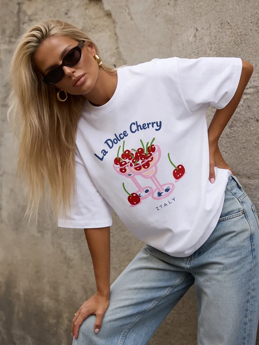 La Dolce Cherry Wine Glass Printing Women T-Shirt Casual Summer Short Sleeve Oversize All-Match Streetwear Cotton Hip Hop Top