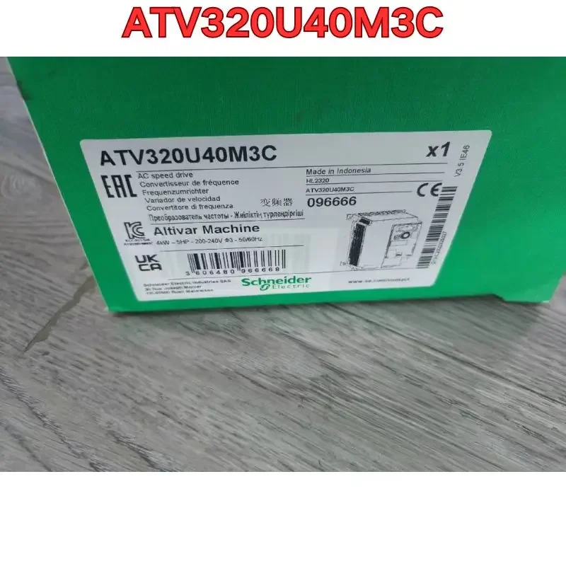 

Brand-new Frequency converter ATV320U40M3C