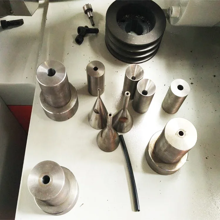 Extrusora plástica do filamento do parafuso único do laboratório do multi do tamanho customizável