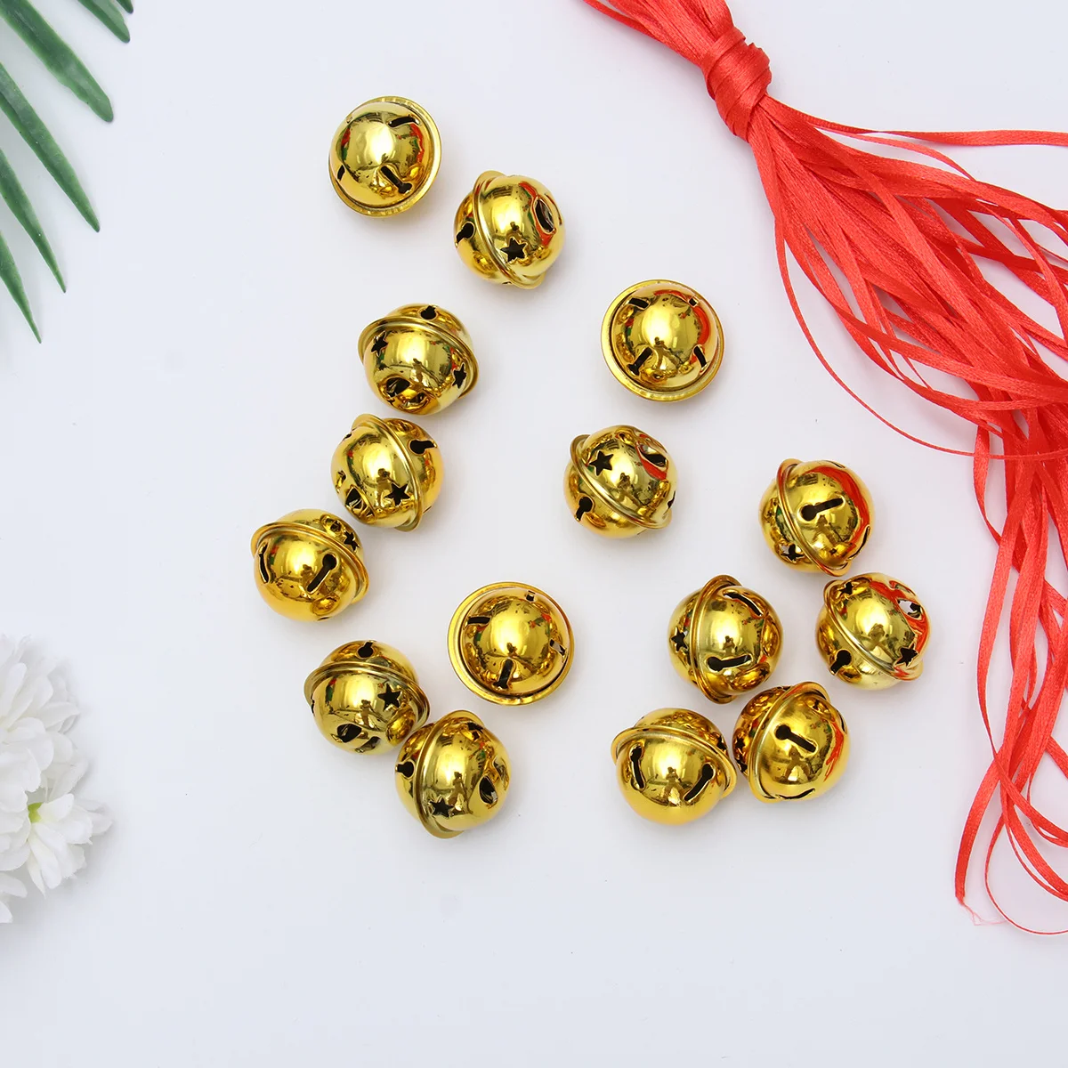 

21Pcs Christmas Bell Set Five-Point Star Mini Handmade Jingle Bells for Holiday Tree Wreath Ornaments DIY Party Craft