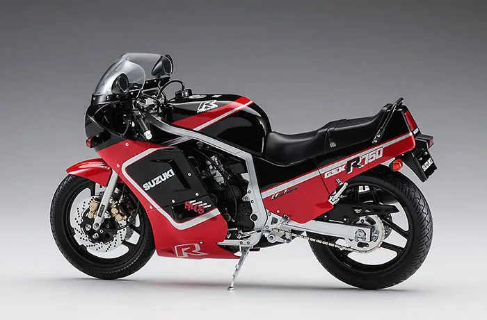 Hasegawa 21725 Static Assembled Car Model 1/12 Scale For Suzuki GSX-R750 (H) (GR71G) 1987 Motorcycle Car Model Kit