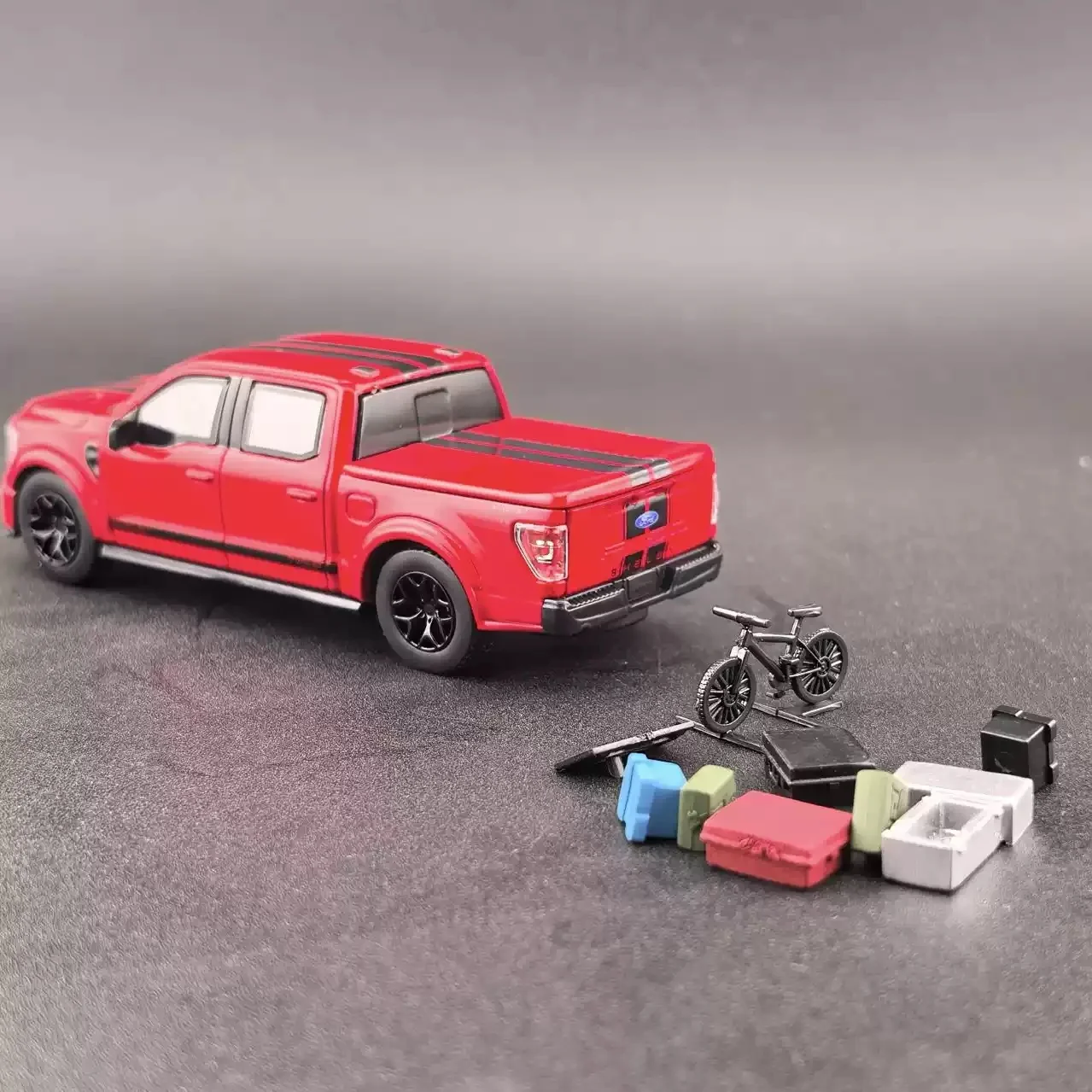 

1/64 Fine Works64 F-150 Pickup Truck Red With Accessories Diecast Model Truck Collection Limited Edition Alloy