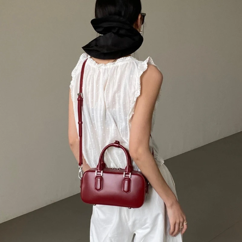 UBELLIN Burgundy Red Bowling Bag Hot 2024 New Simple Small Square Bag Single Shoulder Crossbody Bag Luxury Women's Handbag