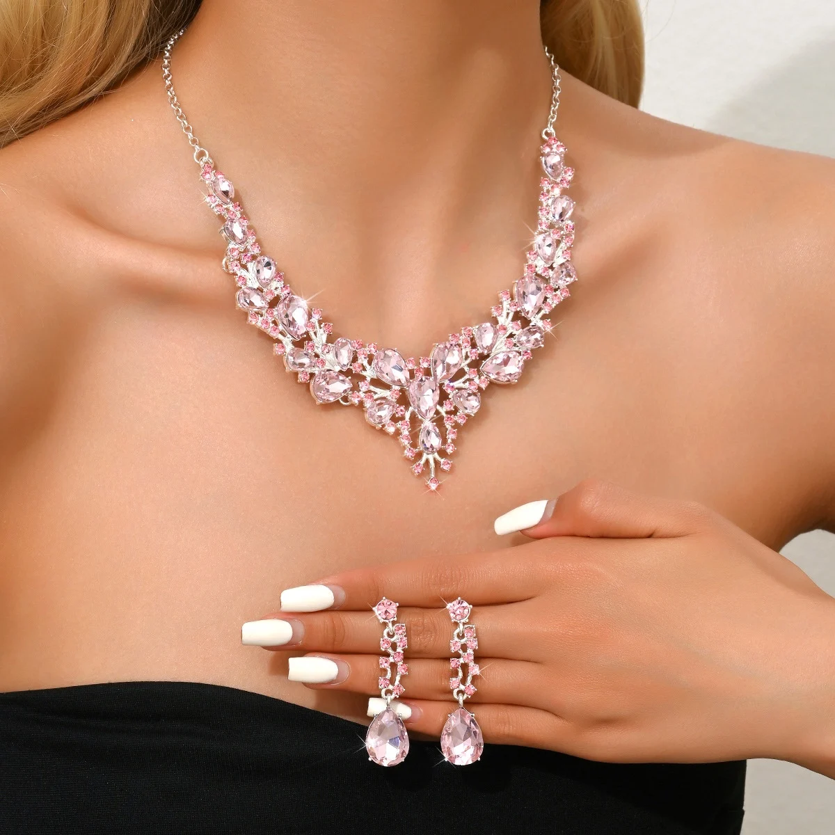 

Cross-Border Bridal Nelace Set with Waterdrop Crystal Earrings Wedding Dr Accory Court Sle Mixed Gemstone Pendant