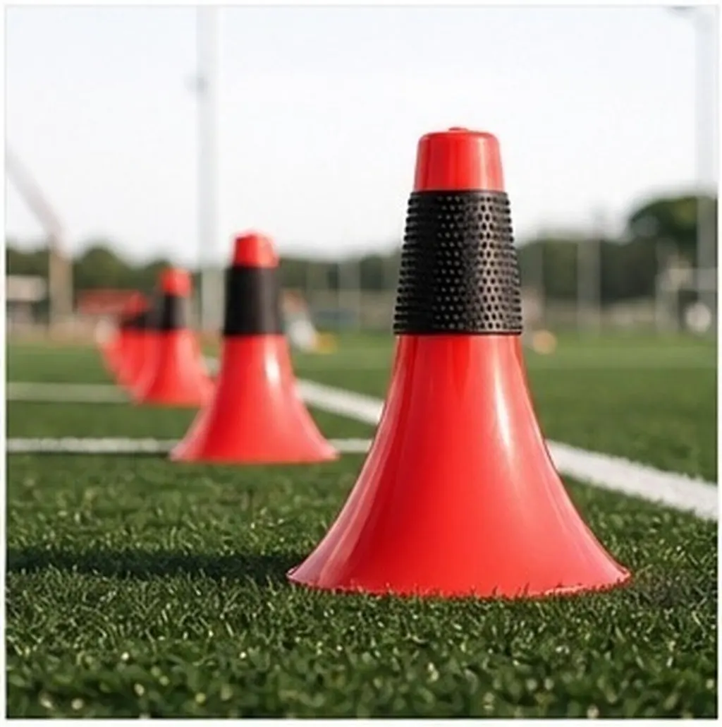 2Pcs Bright Red Black Sign Barrels Anti Slip Grip Cones for Sports Drills Footwork Flexibility Training Windproof Outdoor Game