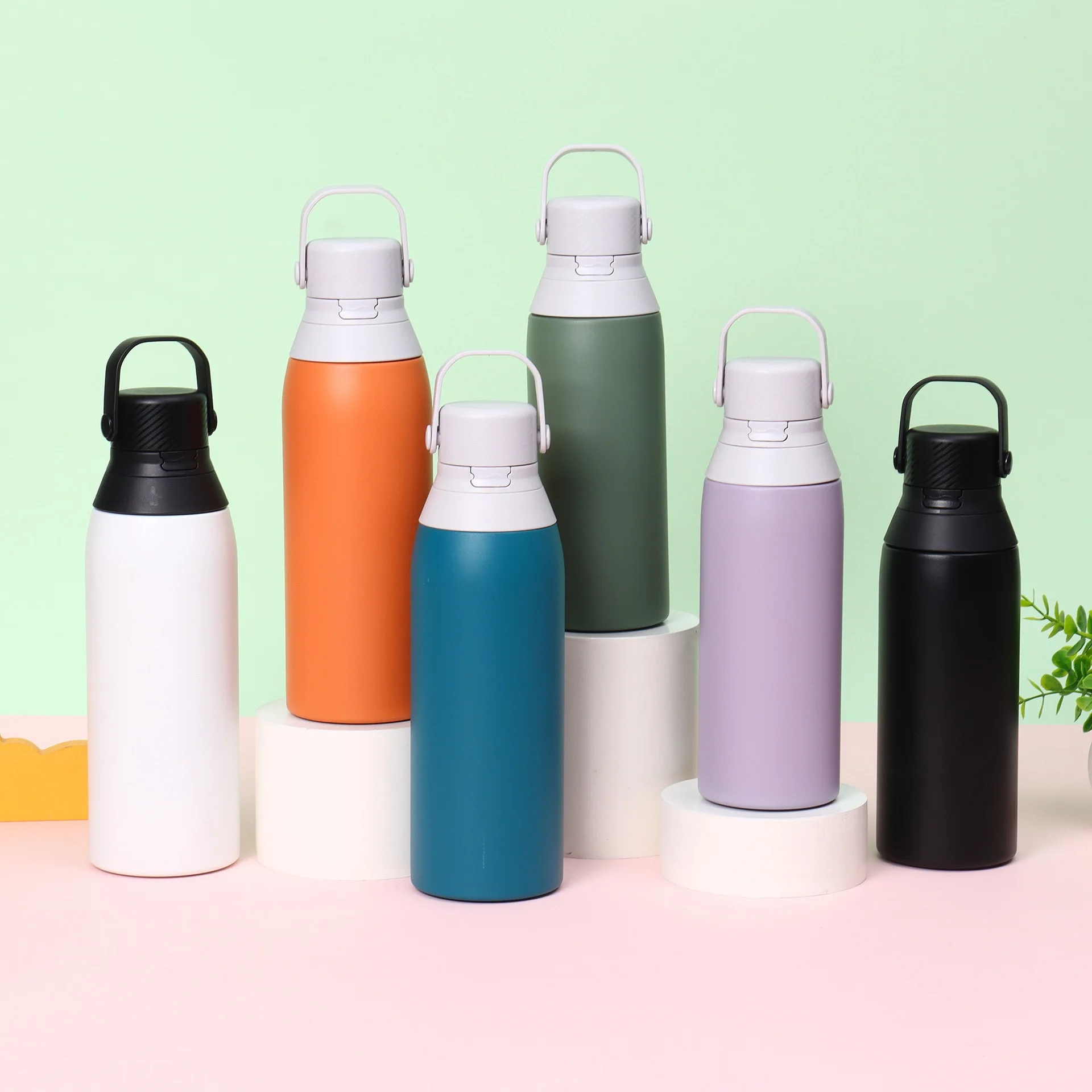 

Новая креативная портативная изолированная чашка из нержавеющей стали 304, большой емкости, надувная чашка для воды, портативная портативная чашка для занятий спортом на открытом воздухе