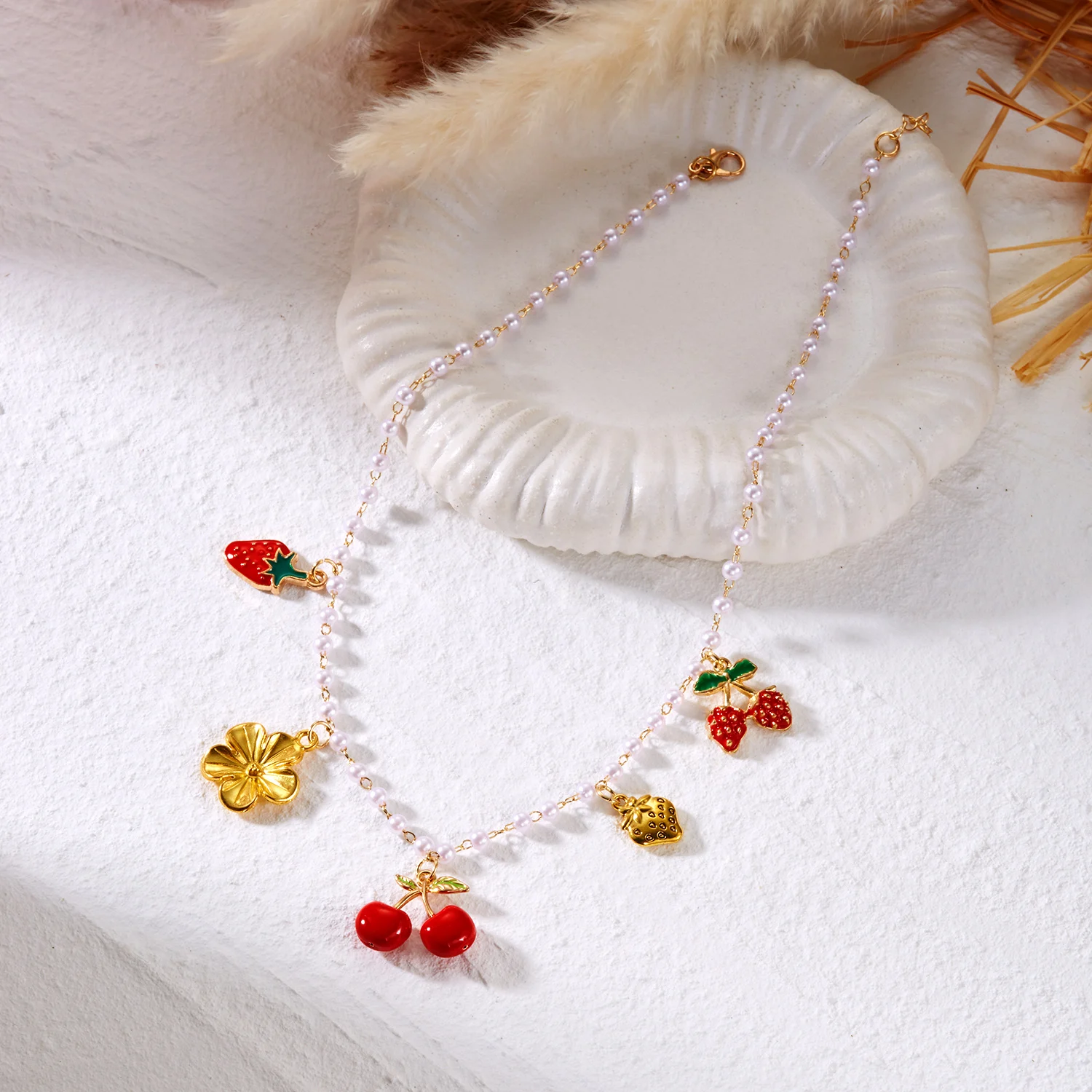 2026 Mode Charme Kirsche Herz Anhänger Halskette für Frauen Rote Erdbeere Bogen Perle Schlüsselbein Kette Ästhetischen Partei Schmuck – Detail 6