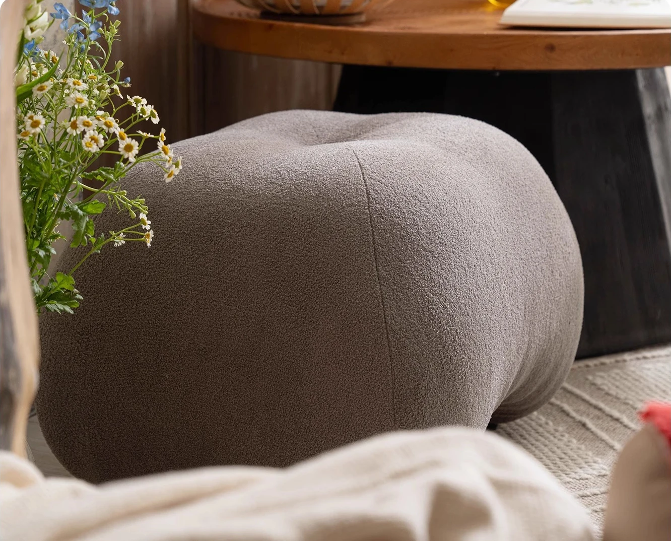 #q forNordic-style living room sofa footrest, bedroom makeup stool, simple Lazy Miss Cute shoe-changing stool*