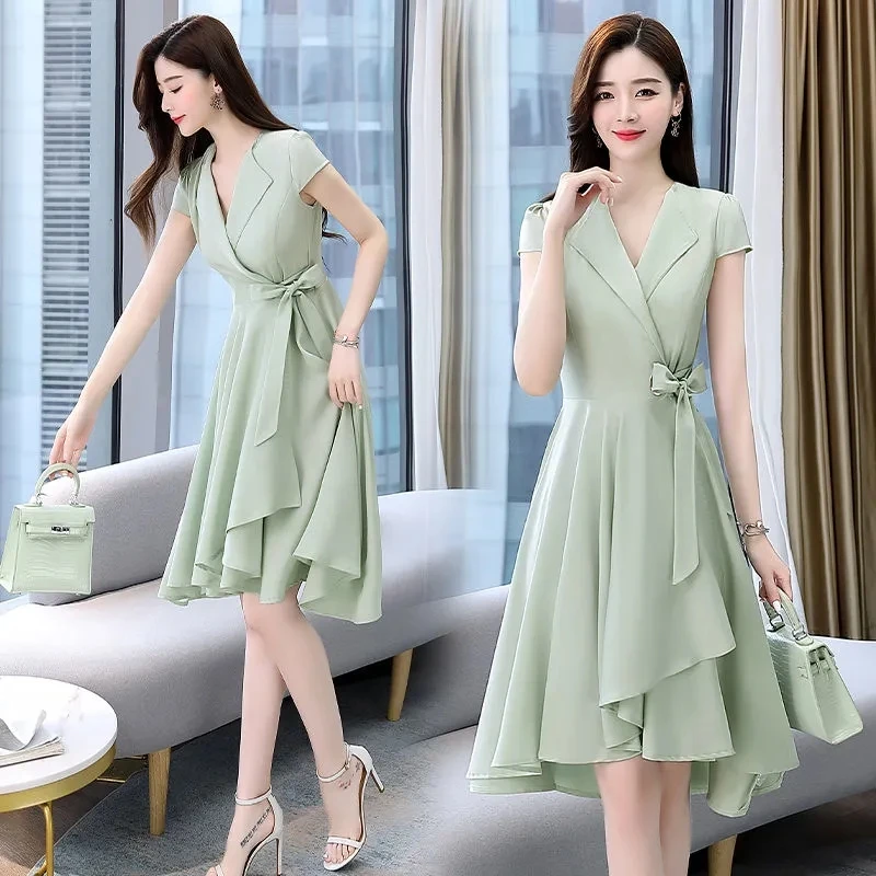 

Large Fashion Dress Women's Summer Styl Forest Celebrity V-neck Charm Goddess Style Waist Slim and Fashionable Dress Trend