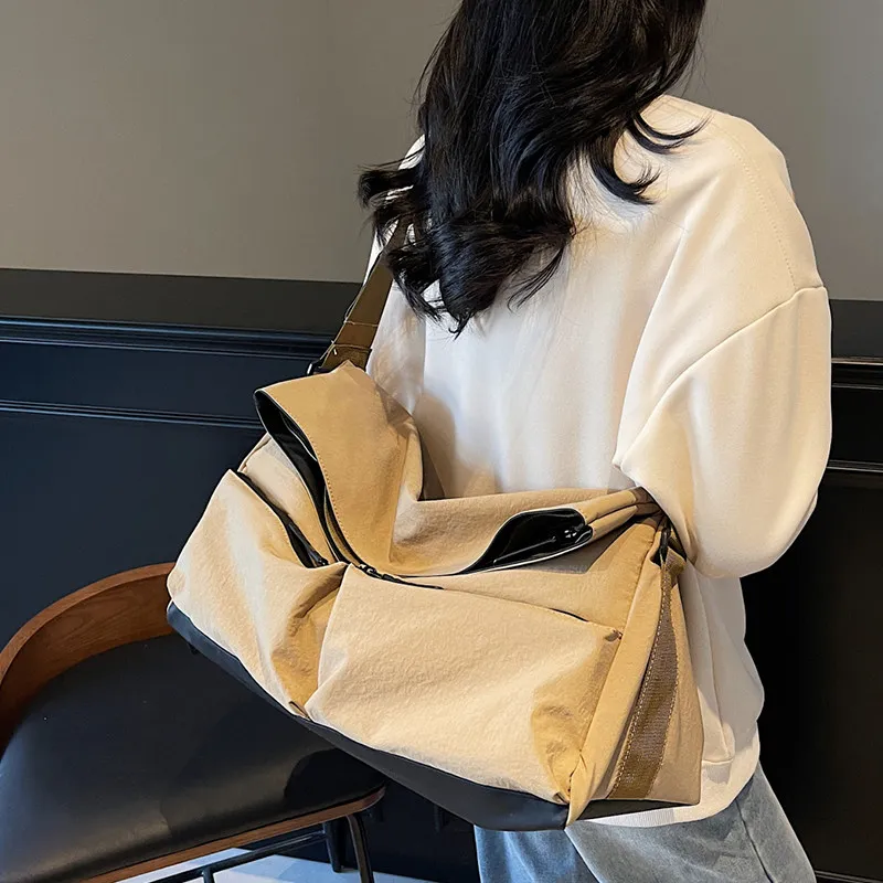 large-capacity-sports-fitness-bag-handheld-yoga-swimming-travel-bag-crossbody-storage-bag-wet-and-dry-separation-design