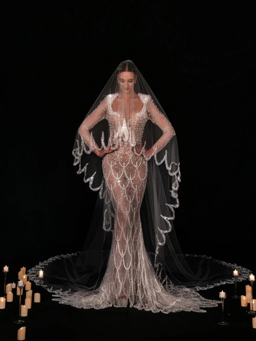 Wunderschönes Illusionsperlen-Hochzeitskleid mit langen Ärmeln, elegantes Meerjungfrau-Brautkleid, individuell gestaltete, glamouröse Kleider mit V-Ausschnitt für die Braut