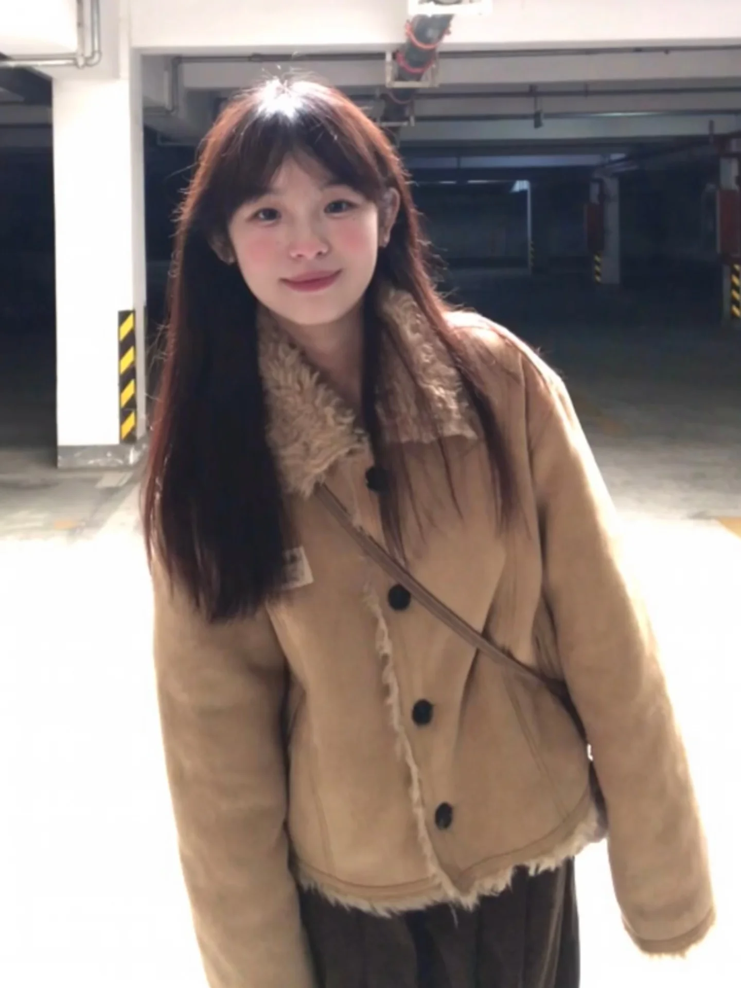 

Куртка из овечьей шерсти, верхняя одежда, женская, градиент цвета, переходный оттенок, вариация, изменение тона, оттенок, измененный пигмент, женский