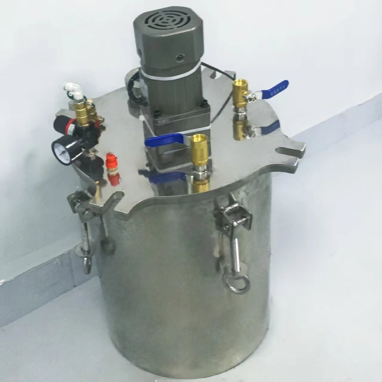 أسطوانة غراء الضغط عالية الأداء TLF لتصنيع أوعية الضغط المتينة