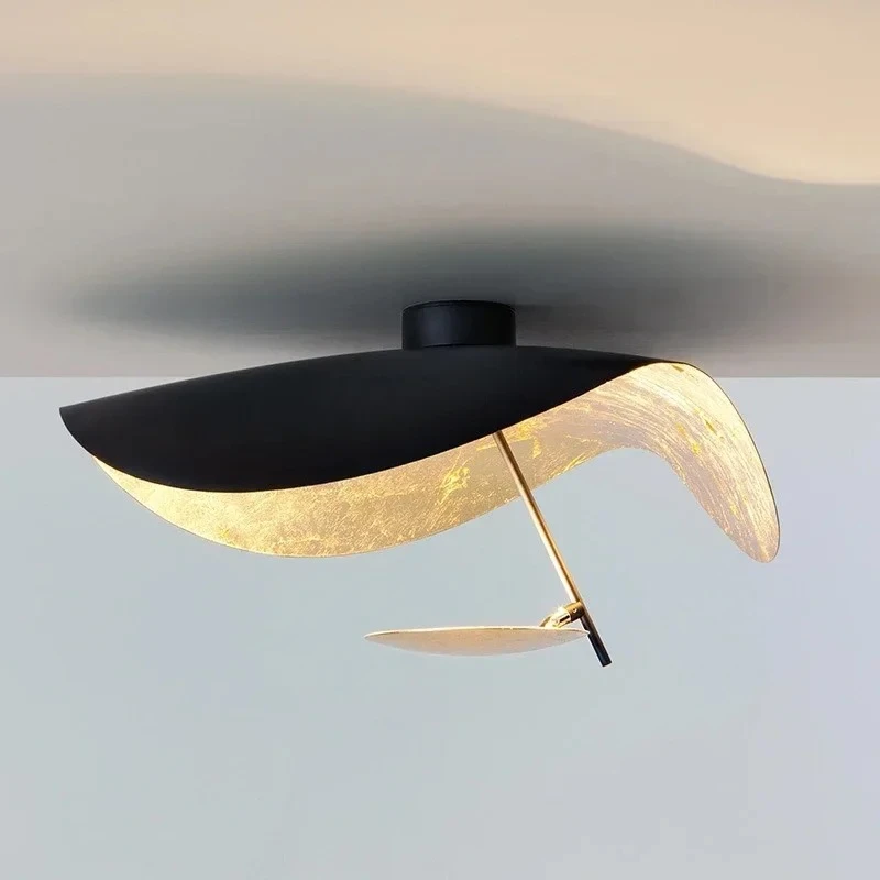 nordic-creative-flying-shuttle-hat-led-ceiling-lamp-living-room-coffee-shop-hotel-black-white-chandelier-indoor-lighting