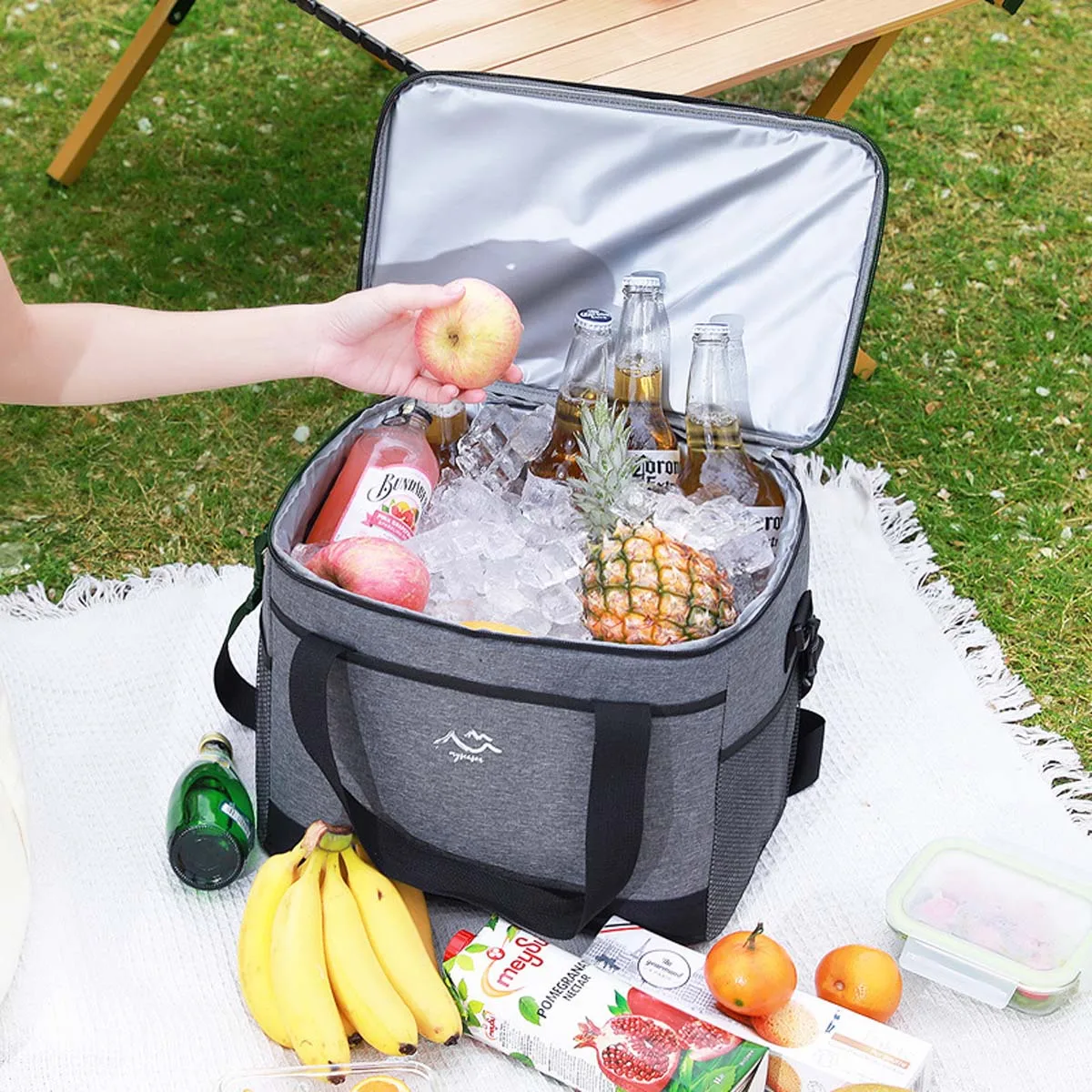 Ice packs large capacity lunch bags portable camping folding portable picnic insulation bags Oxford cloth aluminum foil