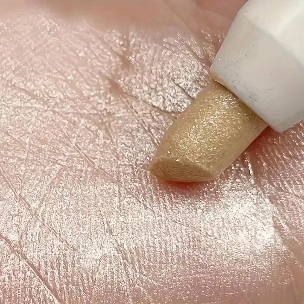 ブライトニング ハイライター ペン マット パール ブライト アイシャドウ スティック ホワイト/ゴールド トーン 防水 アイシャドウ ペン ステージ & ミュージック フェスティバル