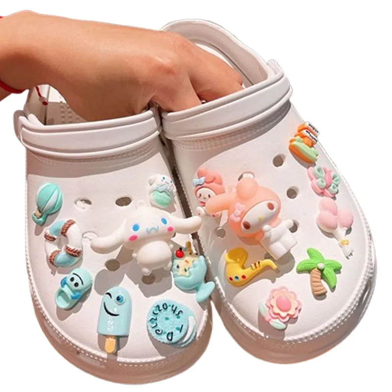 16pcs/set kuromi Shoesflower Kawaii Anime Cinnamoroll for women Cartoon Shoe Charms Decoration Accessories Kids Gifts
