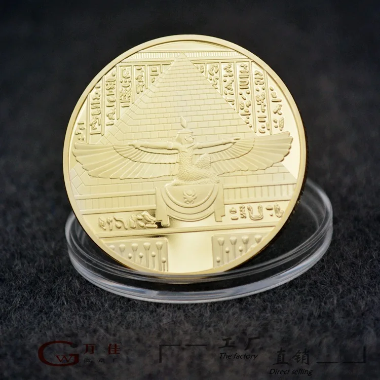 Egypt Queen Nefertiti Pyramid Gold Plated Souvenir Coin 40mm Commemorative Coin Replica Collection Gift