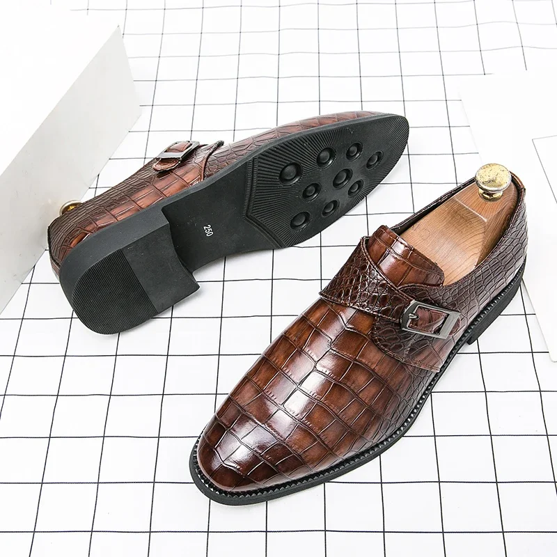 New Loafers Men Crocodile Pattern Buckle Monk Shoes Breathable Shoes for Men Zapatos De Hombre Men Shoes