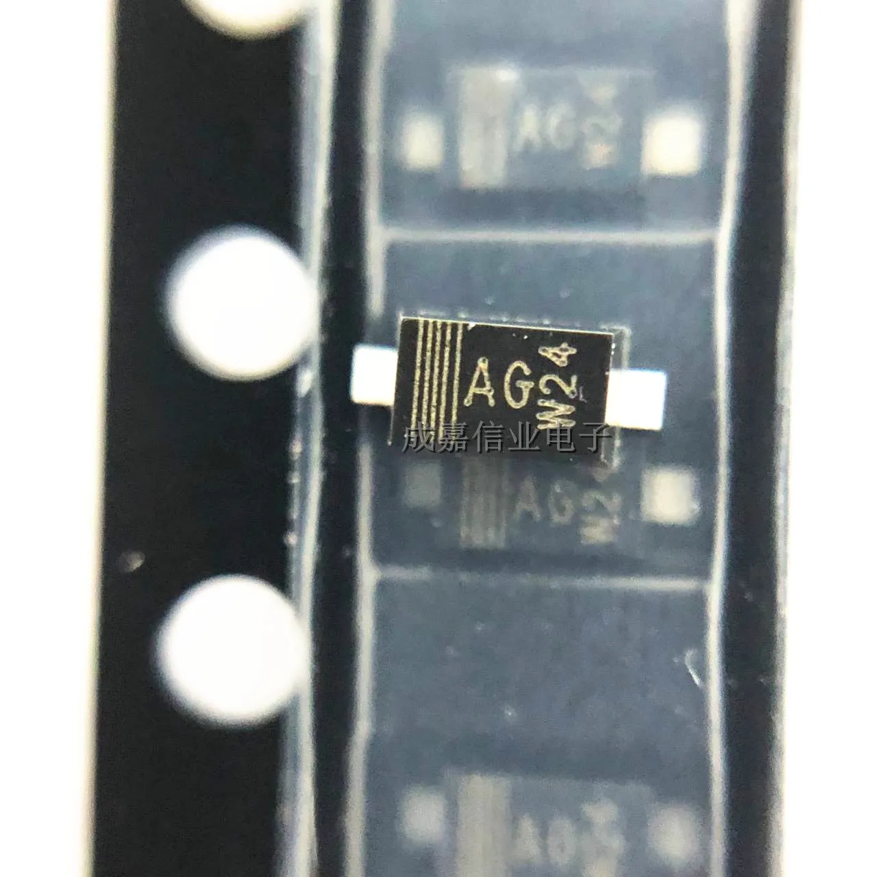 100ชิ้น/ล็อต BAT54H 115 SOD-123-2ทำเครื่องหมาย BAT54H; AG rectifier DIODE SCHOTTKY 0.2A ยานยนต์2-Pin