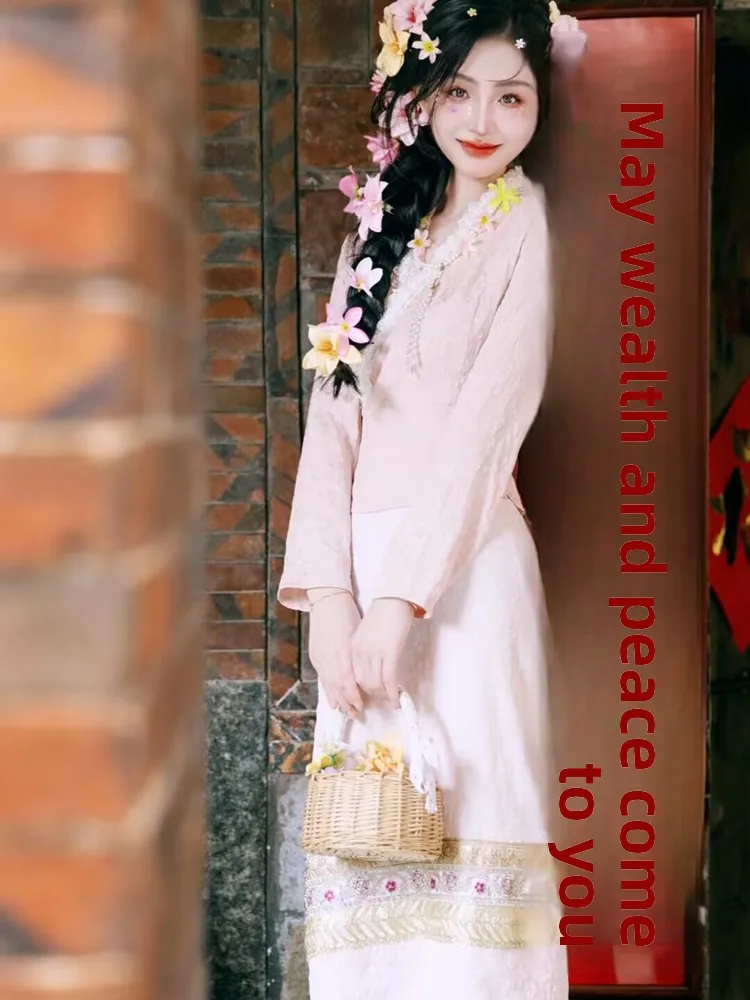 

New Style Ethnic Minority Women's Clothing Floral Hairpin Photography Costume Xishuangbanna Embroidered Travel Shoot Ou...