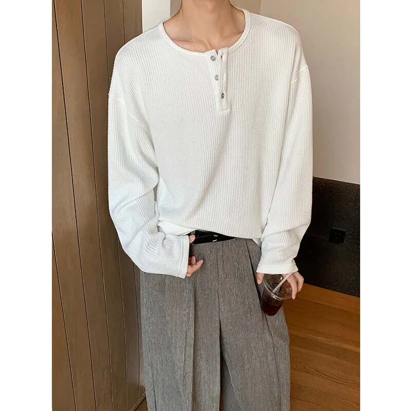 Spring Long Sleeved T-shirt Men Fashion Button White Casual T Shirt Men Korean Loose Pleated T Shirt